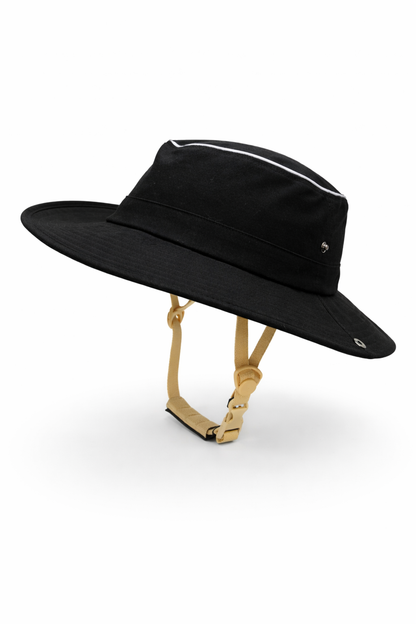 undercover hat (eind maart)