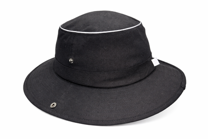 undercover hat (eind maart)